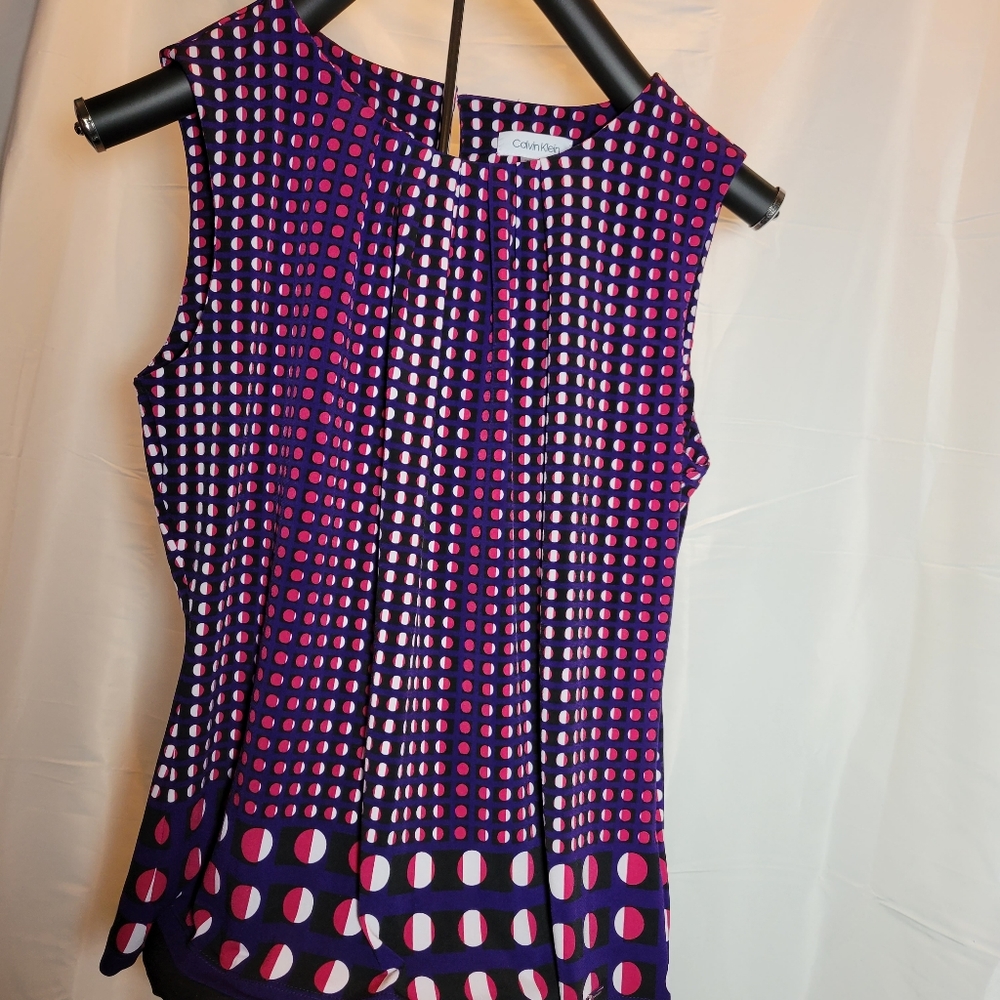 #1277 Calvin Klein sleeveless dotted top.